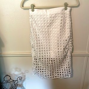 Banana Republic White eyelet pencil skirt